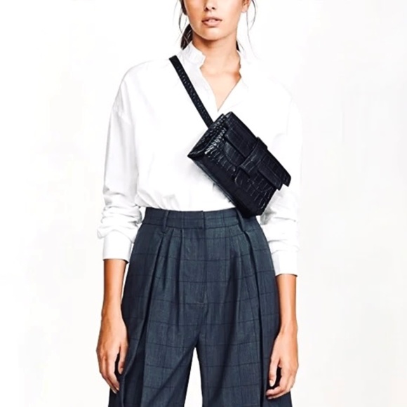 SENREVE Aria Black Leather Croc-Embossed Belt Bag New With Tags - Picture 5 of 16